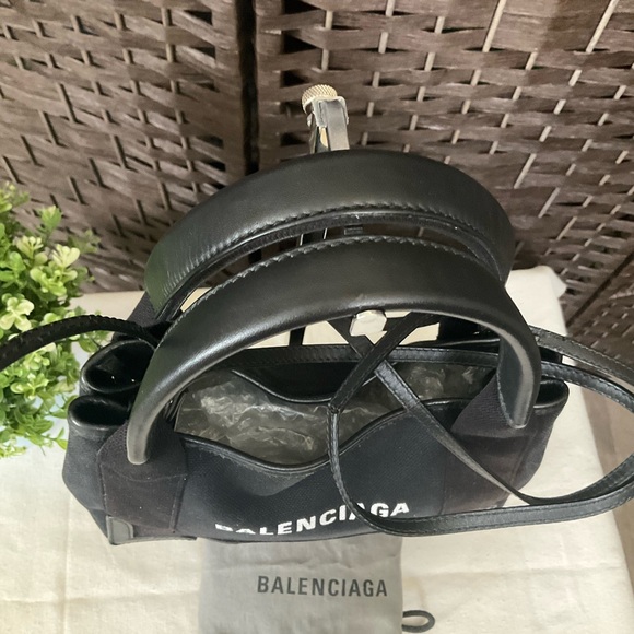 BALENCIAGA 2021  XS Cabas - Picture 4 of 13